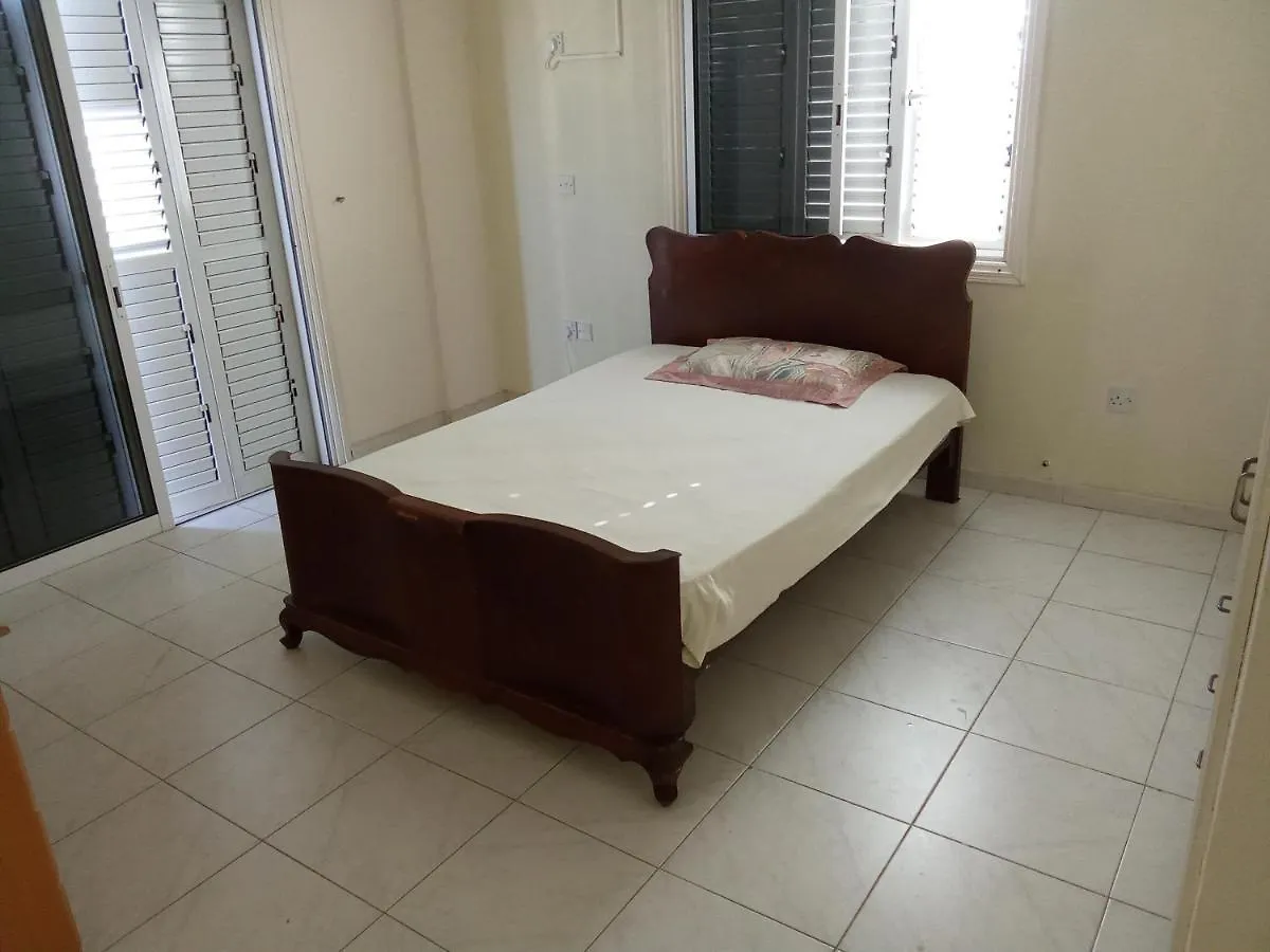 Room In Villa In Quite Arrea Of Larnaca Homestay